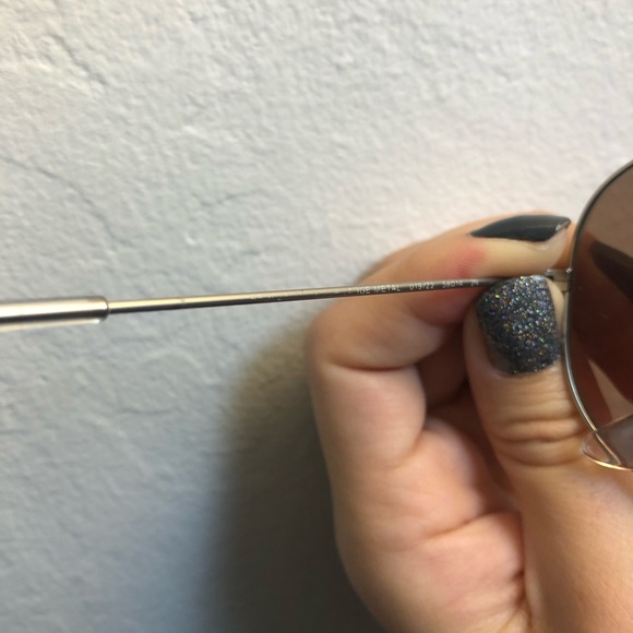 Authentic Ray-Ban Pink Reflective Aviators - Picture 4 of 8